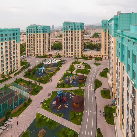 Manica Gagarin Park Apartamento Almatý Exterior foto