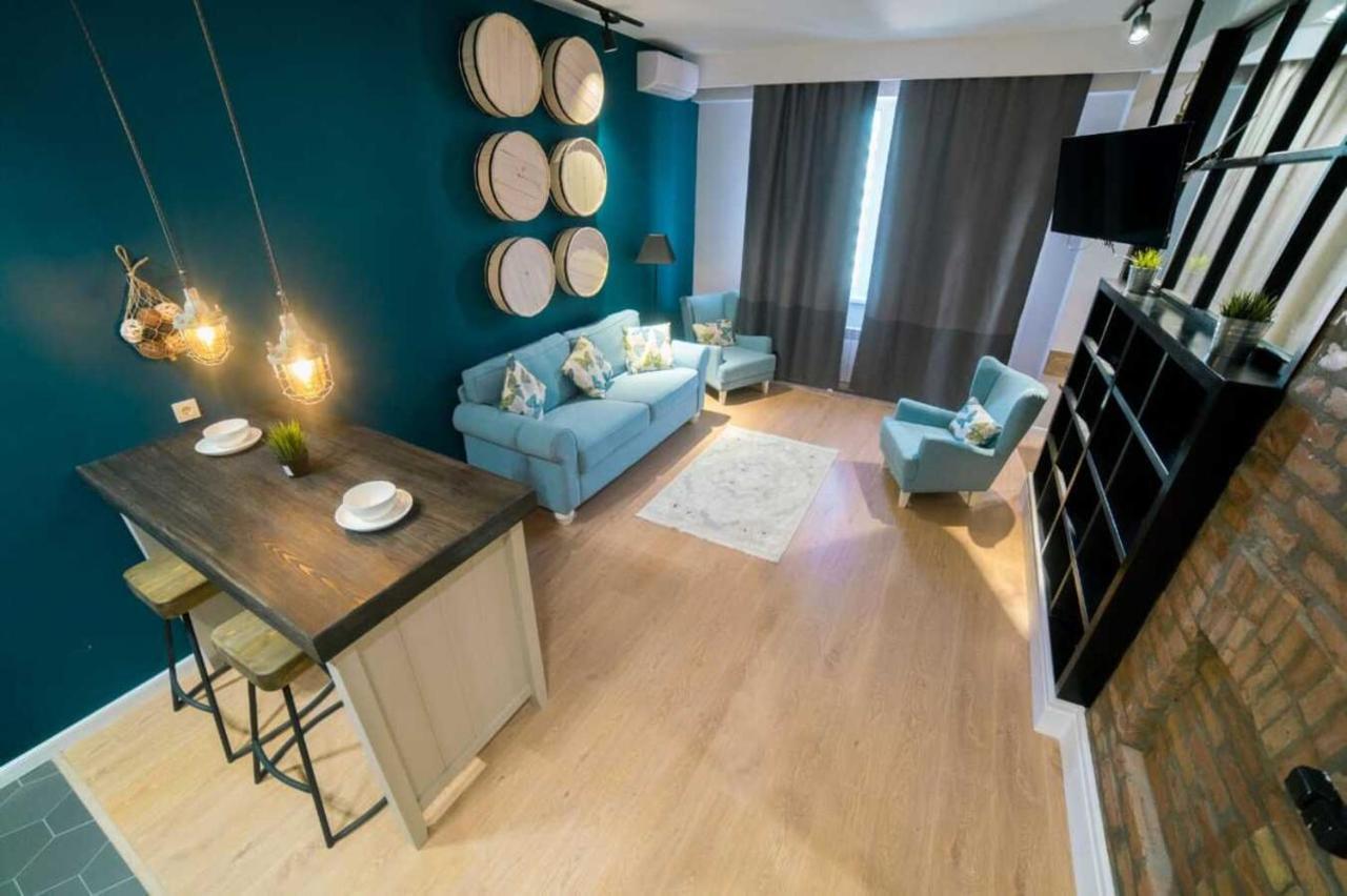 Manica Gagarin Park Apartamento Almatý Exterior foto