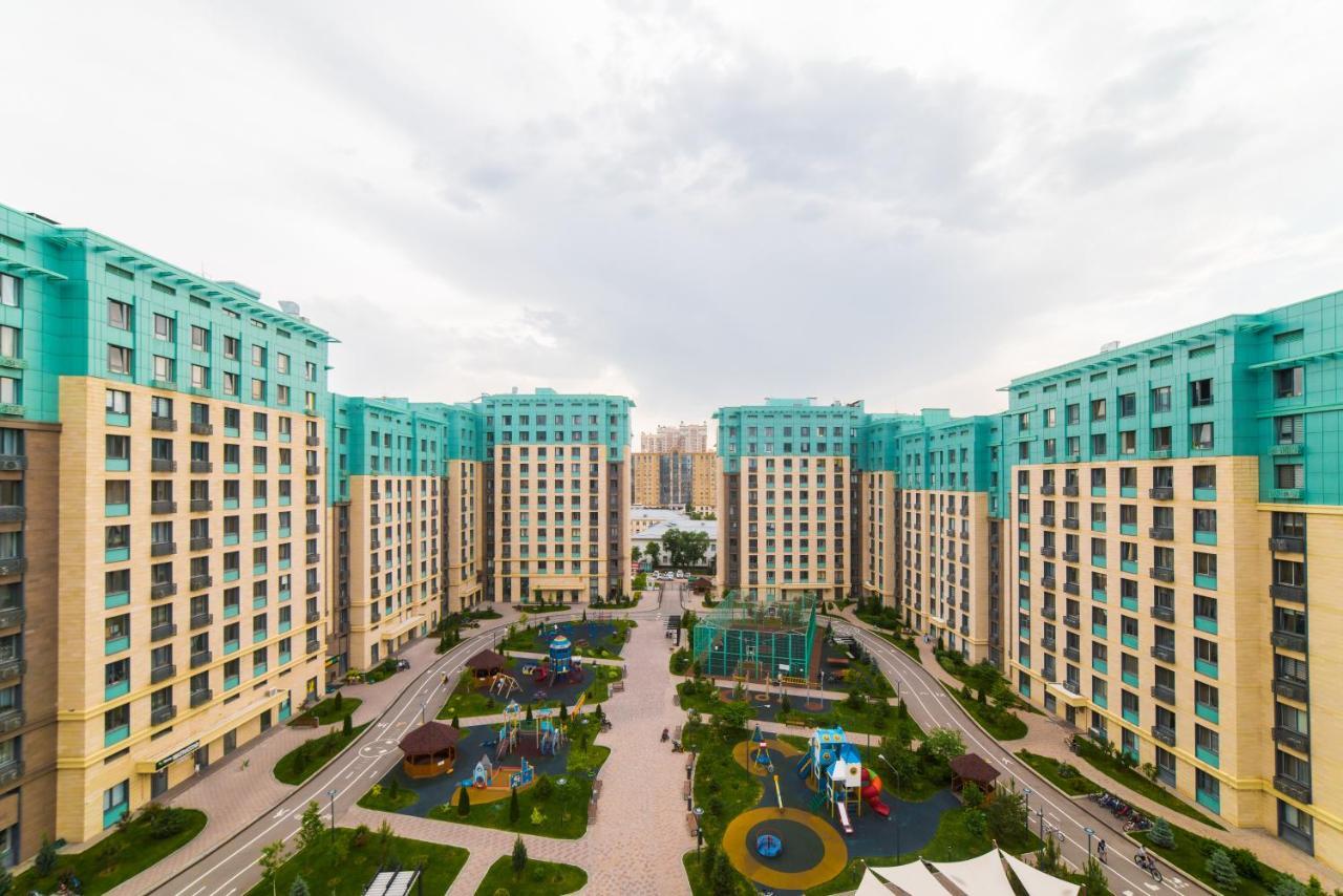 Manica Gagarin Park Apartamento Almatý Exterior foto